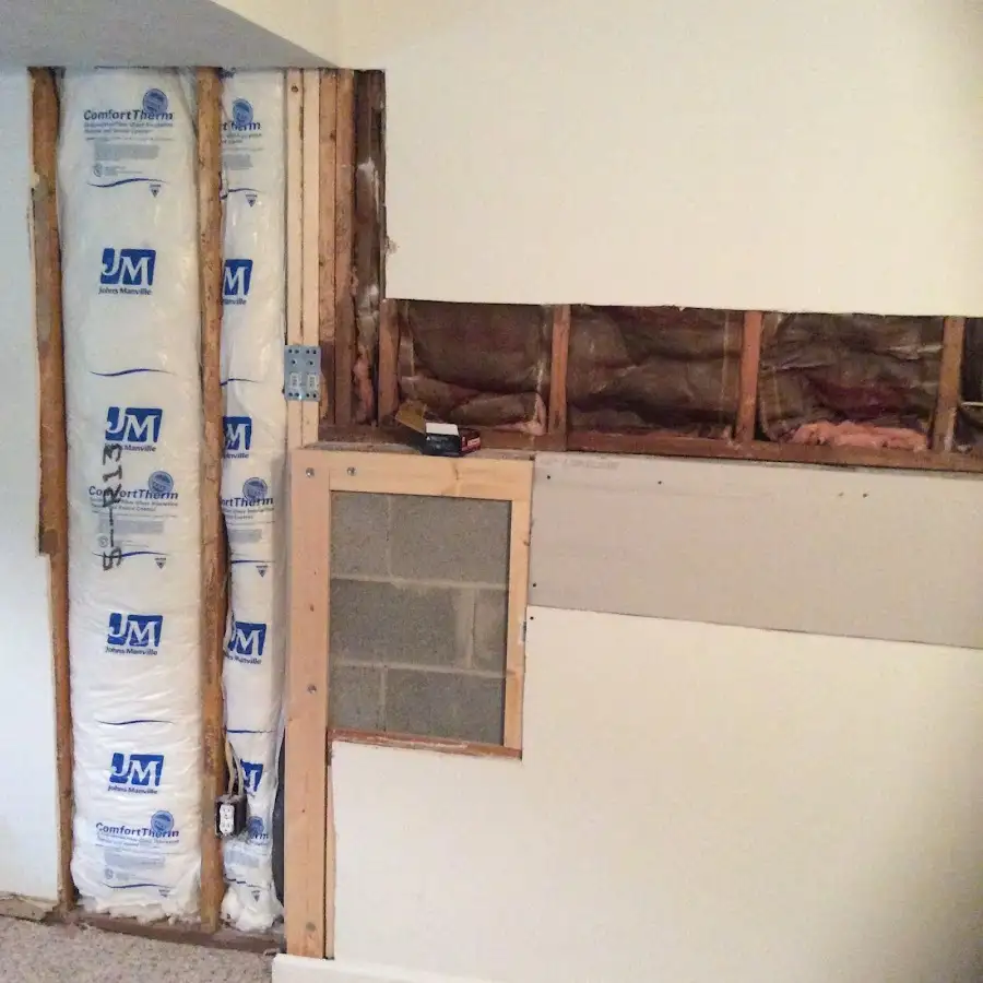 Wall insulation replacement during Structural Drying in Richmond West